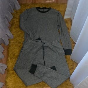 Cozy Grey Lounge Set with Black Trim